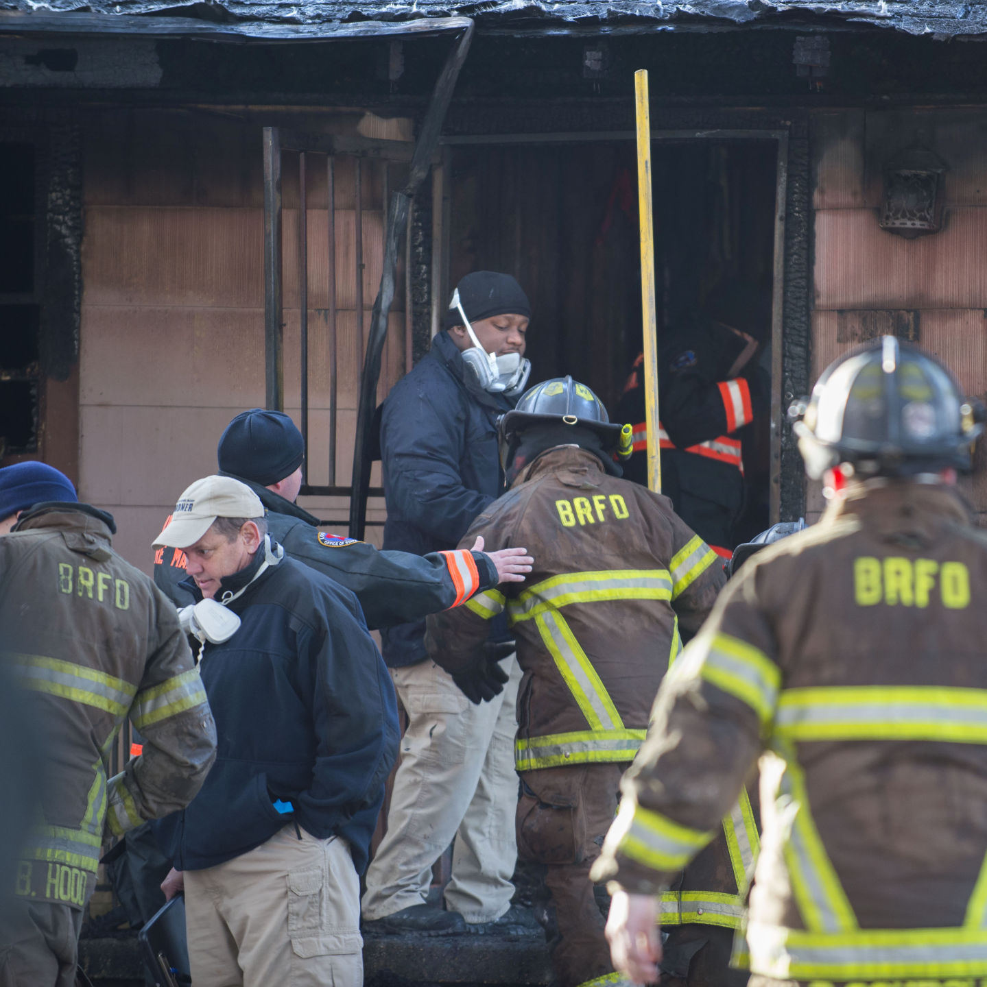 BR.multiplefatalityfire450.010618.jpg
